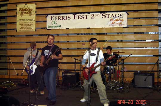 4th Division on 2nd stage at Ferris Fest 2005
